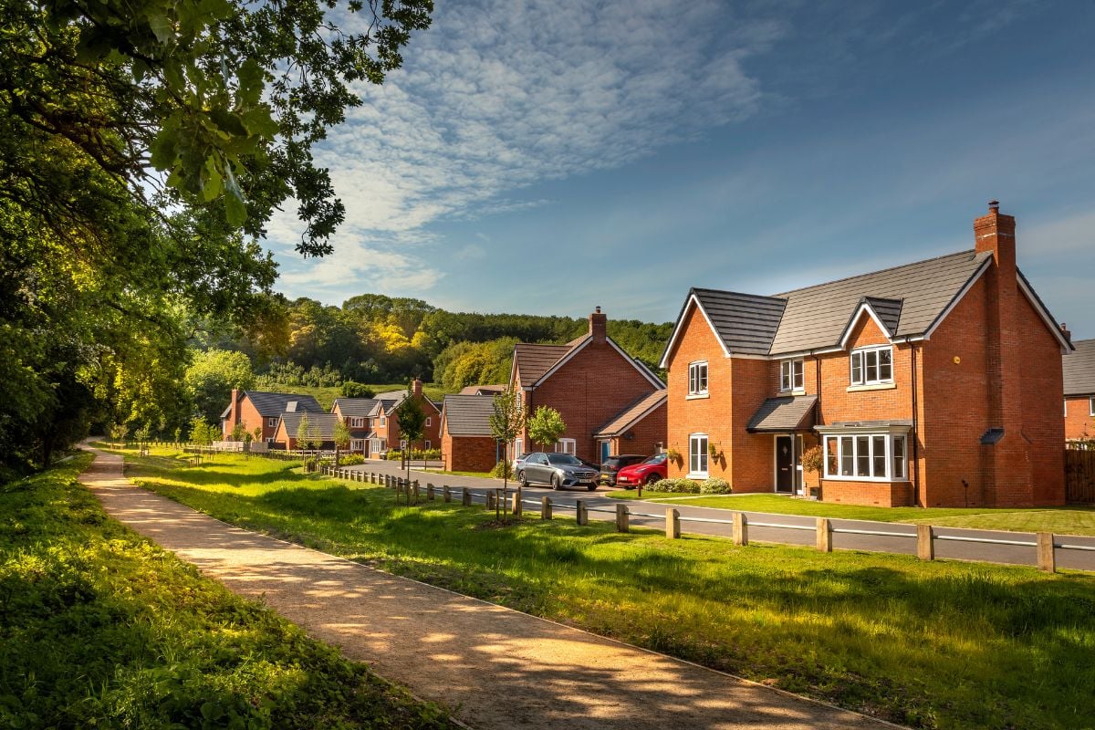 Lawnswood, nr Tatenhill Houses For Sale near Tatenhill, Burton upon